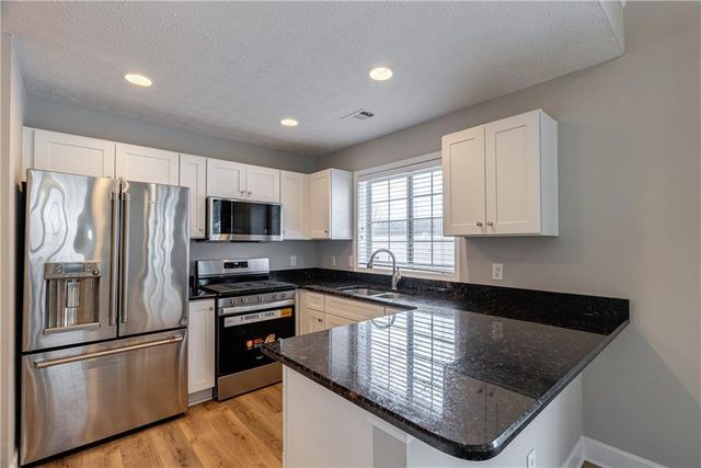 211 Harmony Court, Milton, GA 30004