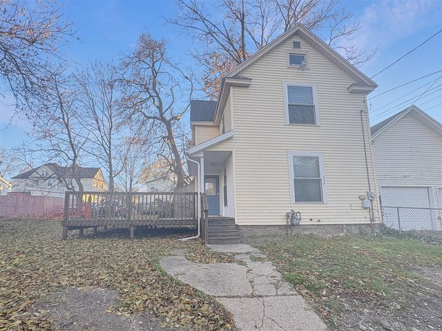 748 Lake Michigan Drive, Grand Rapids, MI 49504