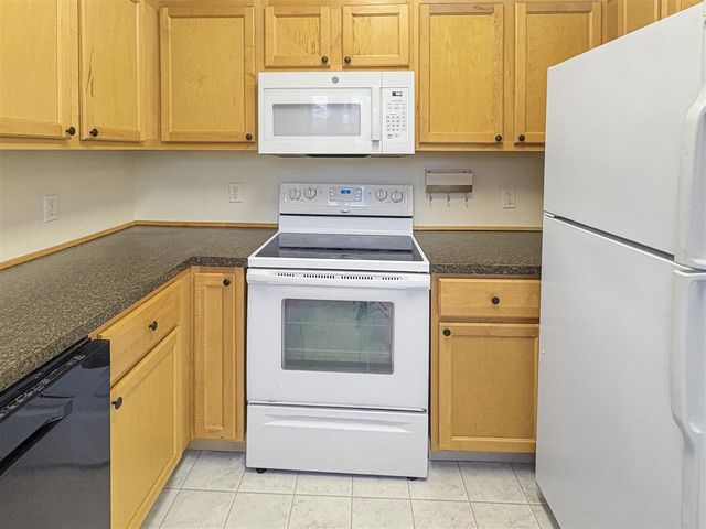 748 Lake Michigan Drive, Grand Rapids, MI 49504