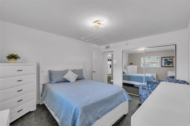 2607 NE 8th Avenue 34, Wilton Manors, FL 33334