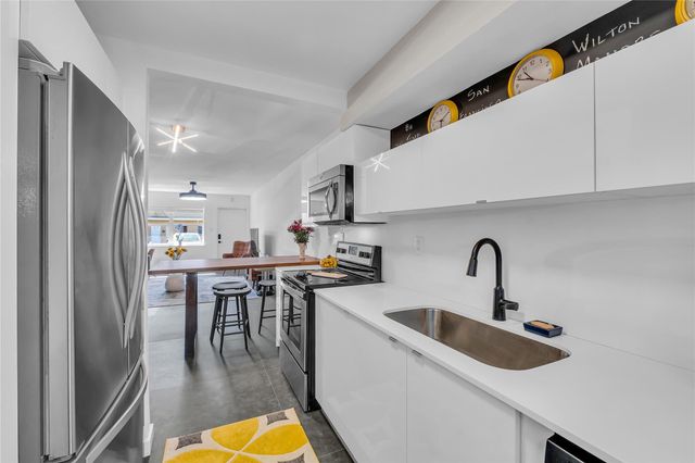 2607 NE 8th Avenue 34, Wilton Manors, FL 33334