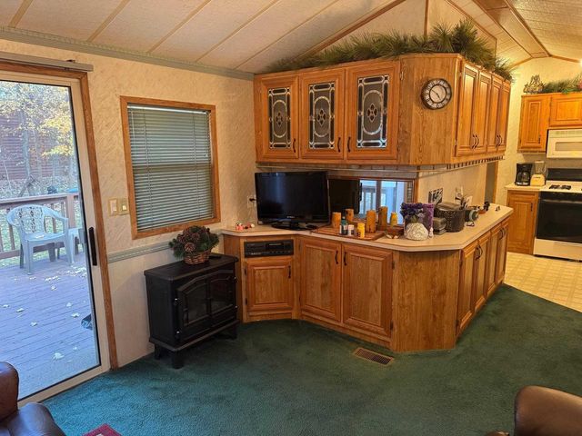 140 Lake Shore Drive, Wisconsin Dells, WI 53965