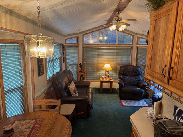 140 Lake Shore Drive, Wisconsin Dells, WI 53965