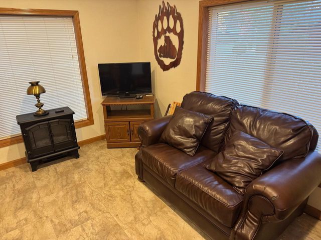 140 Lake Shore Drive, Wisconsin Dells, WI 53965