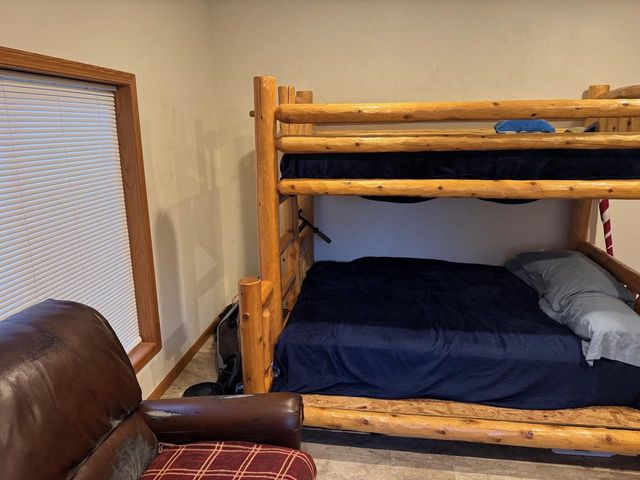 140 Lake Shore Drive, Wisconsin Dells, WI 53965