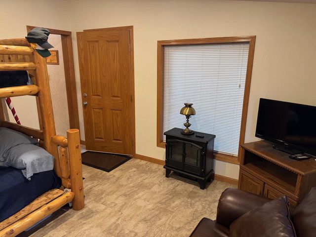 140 Lake Shore Drive, Wisconsin Dells, WI 53965