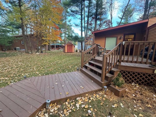 140 Lake Shore Drive, Wisconsin Dells, WI 53965