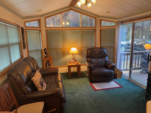 140 Lake Shore Drive, Wisconsin Dells, WI 53965