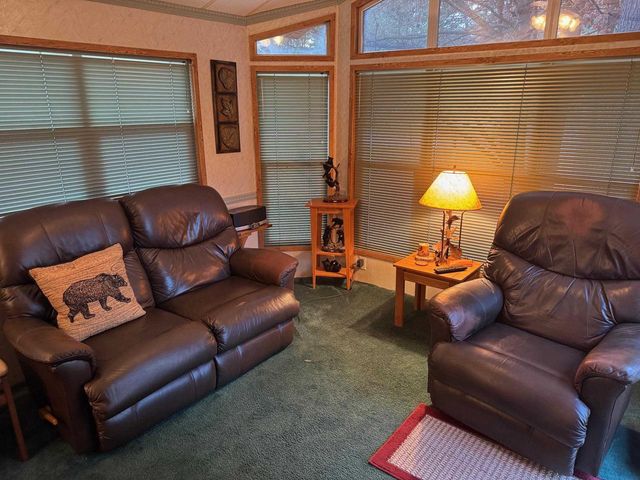 140 Lake Shore Drive, Wisconsin Dells, WI 53965