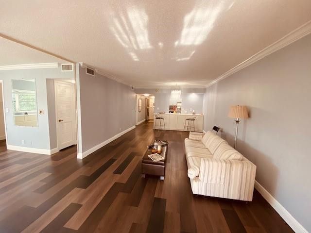 8990 S Hollybrook Boulevard, Pembroke Pines, FL 33025