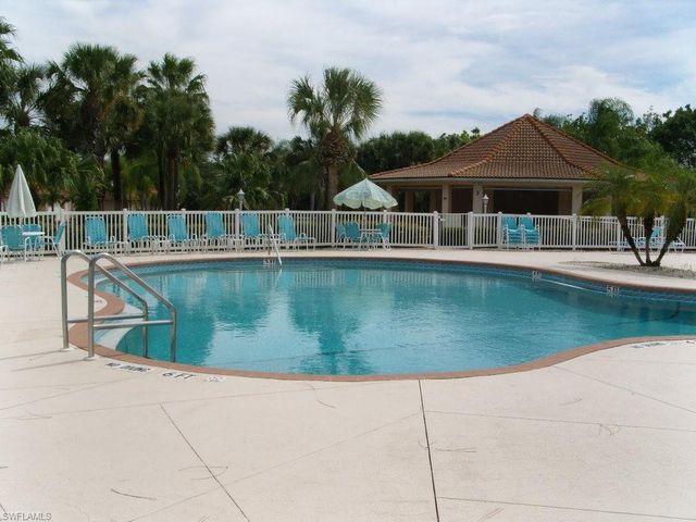 705 Luisa LN 822, Naples, FL 34104