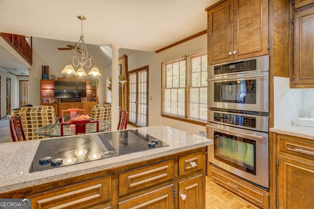 719 Clubhouse Drive, Conyers, GA 30094