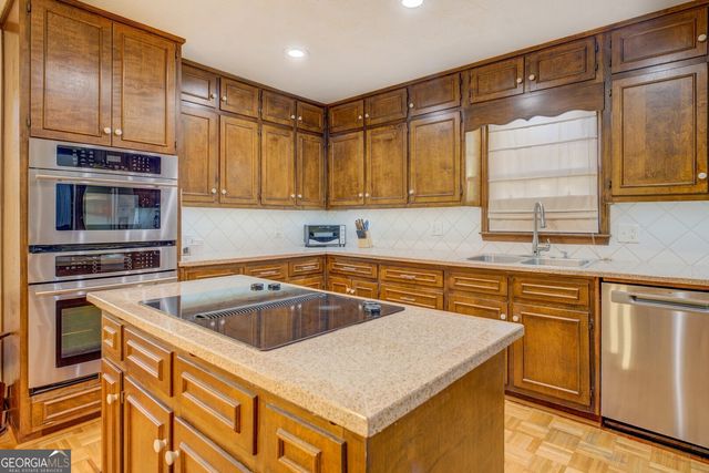 719 Clubhouse Drive, Conyers, GA 30094