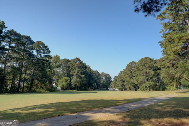 719 Clubhouse Drive, Conyers, GA 30094