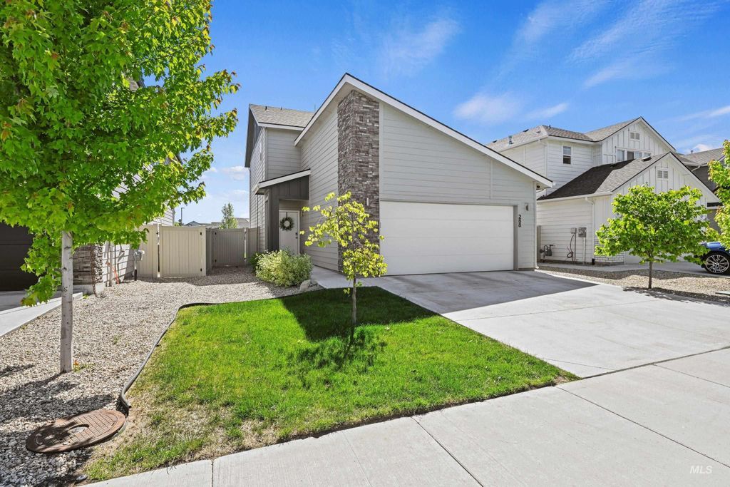 288 S Calf Creek Ave, Meridian, ID 83642