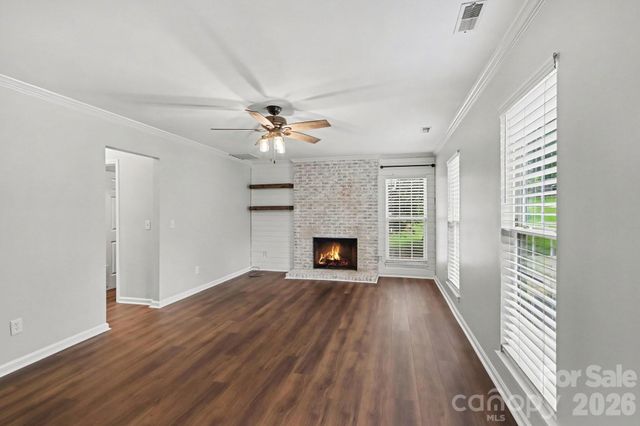 2132 Killarney Place, Charlotte, NC 28262