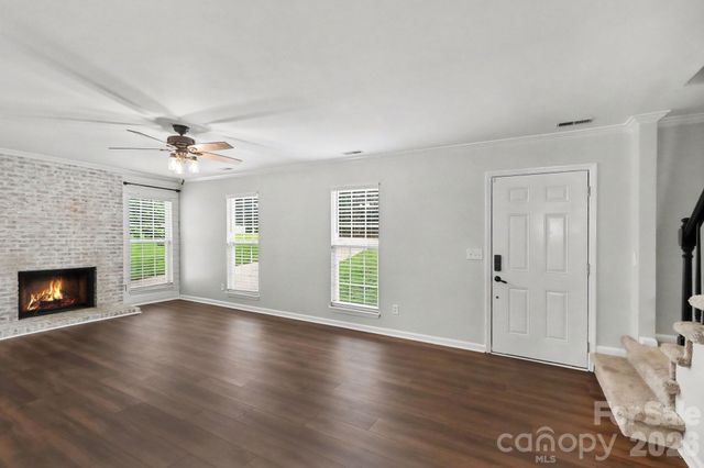 2132 Killarney Place, Charlotte, NC 28262