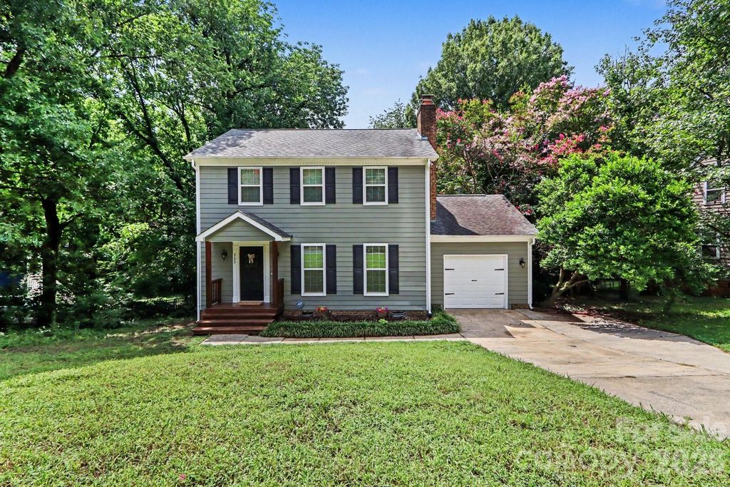 2132 Killarney Place, Charlotte, NC 28262