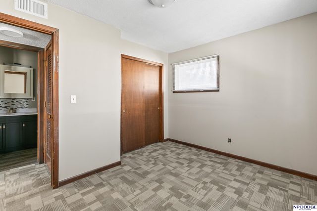 710 W Elm Street, Arlington, NE 68002