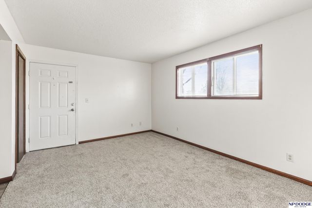 710 W Elm Street, Arlington, NE 68002