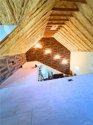 317 N Kika De La Garza Boulevard, La Joya, TX 78560