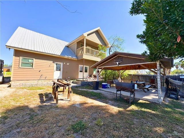 317 N Kika De La Garza Boulevard, La Joya, TX 78560