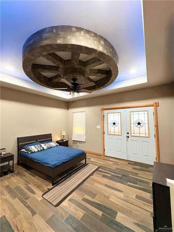 317 N Kika De La Garza Boulevard, La Joya, TX 78560