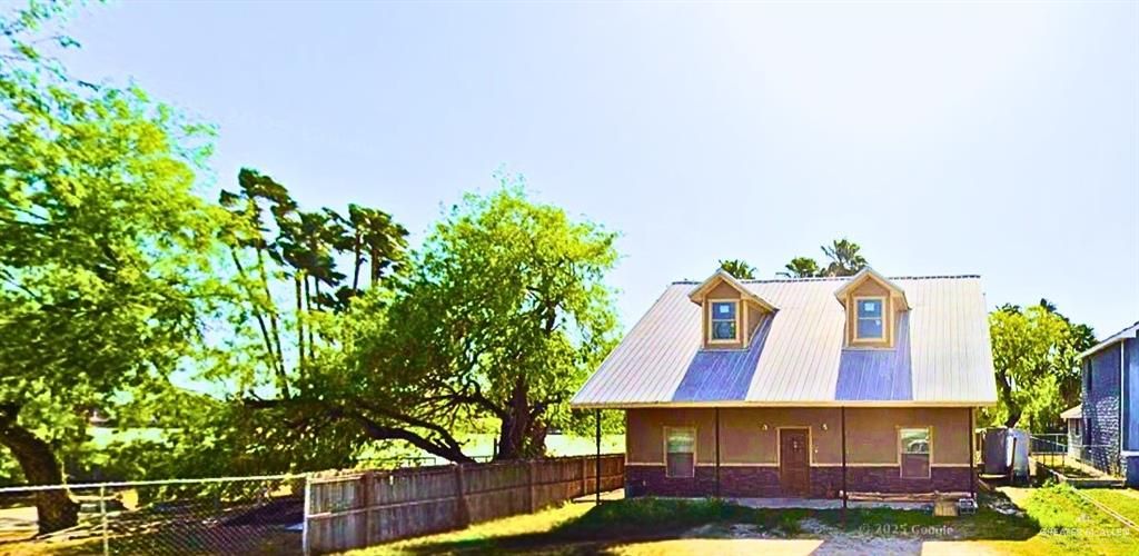 317 N Kika De La Garza Boulevard, La Joya, TX 78560