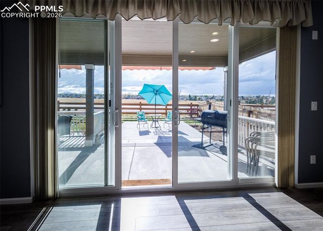 81 S Edge Cliff Street, Castle Rock, CO 80104