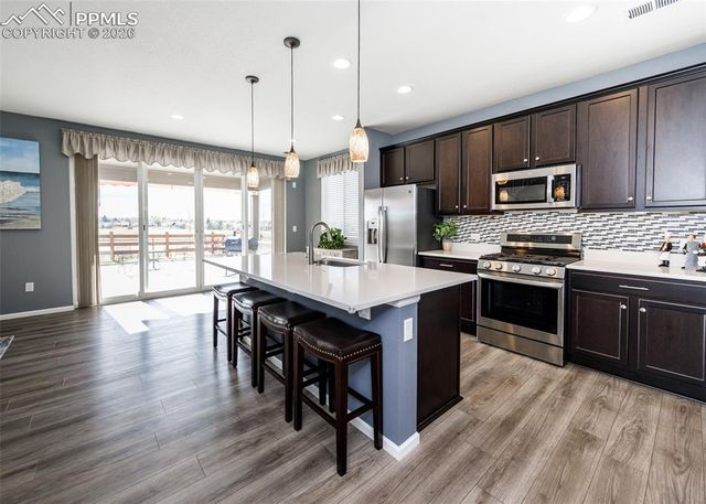 81 S Edge Cliff Street, Castle Rock, CO 80104