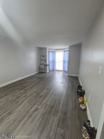 111 Ridgewood Ave, Newark City, NJ 07108