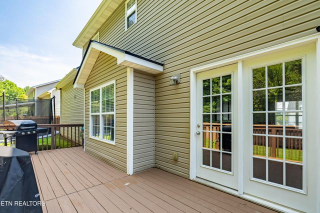 2911 Porch Swing Rd, Knoxville, TN 37938