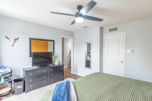 910 Highpointe Boulevard, Shelbyville, IN 46176