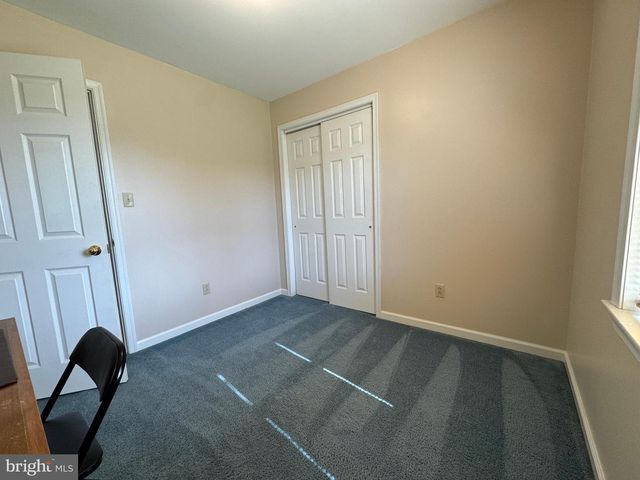 28 LOBACHSVILLE RD, Fleetwood, PA 19522
