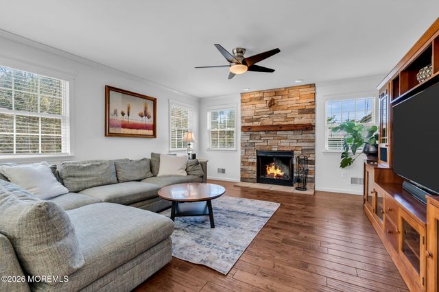 18 Camelot Terrace, Jackson, NJ 08527