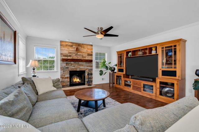 18 Camelot Terrace, Jackson, NJ 08527