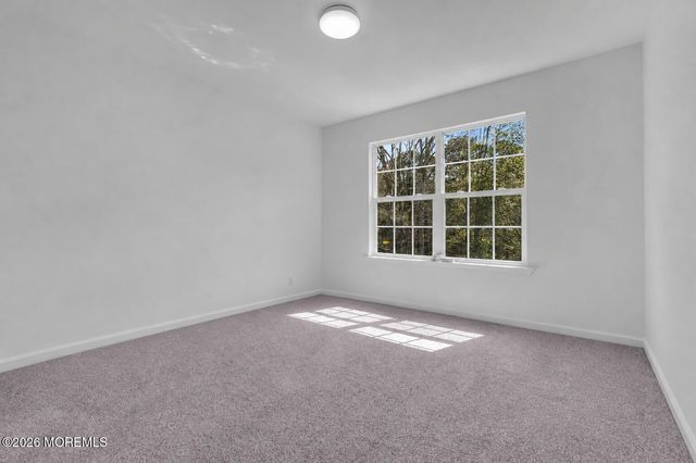 18 Camelot Terrace, Jackson, NJ 08527