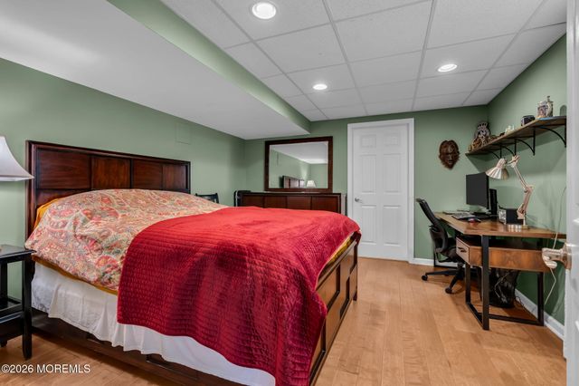 18 Camelot Terrace, Jackson, NJ 08527