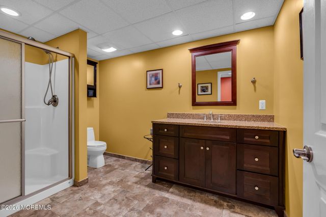 18 Camelot Terrace, Jackson, NJ 08527