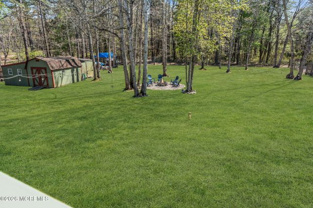 18 Camelot Terrace, Jackson, NJ 08527