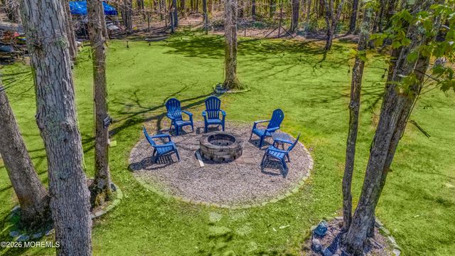 18 Camelot Terrace, Jackson, NJ 08527
