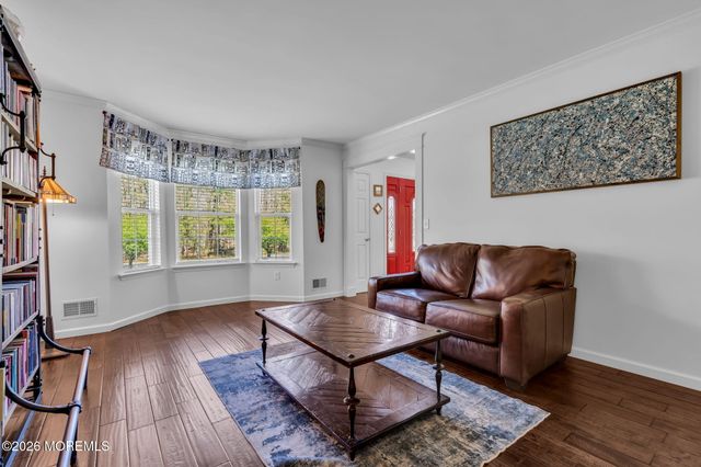 18 Camelot Terrace, Jackson, NJ 08527
