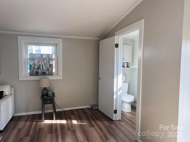 2202 16th Avenue NE, Hickory, NC 28601