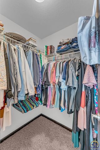 7105 SW 17th TER, Topeka, KS 66615