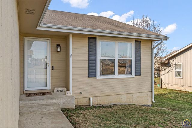 7105 SW 17th TER, Topeka, KS 66615