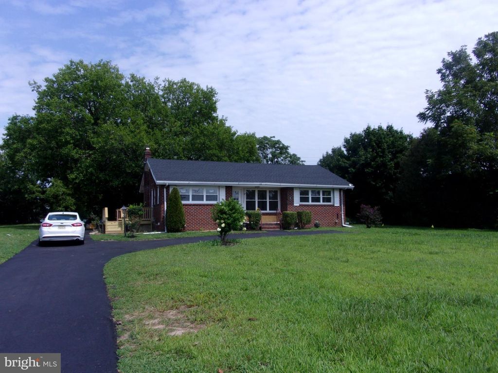 36 PARK AVE, Berlin, NJ 08009 — photo 2