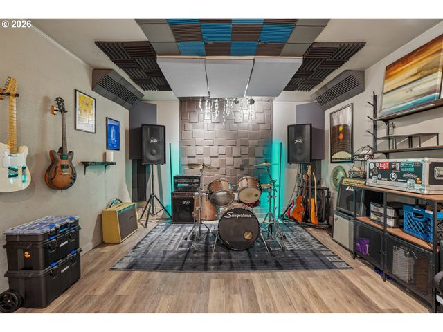 709 W 24TH St, Vancouver, WA 98660