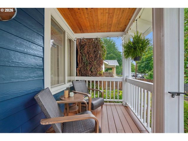 709 W 24TH St, Vancouver, WA 98660