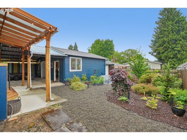 709 W 24TH St, Vancouver, WA 98660