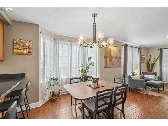 709 W 24TH St, Vancouver, WA 98660